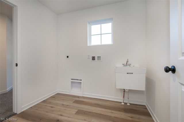 5595 Walnut Street, Mentor On The Lake, OH 44060