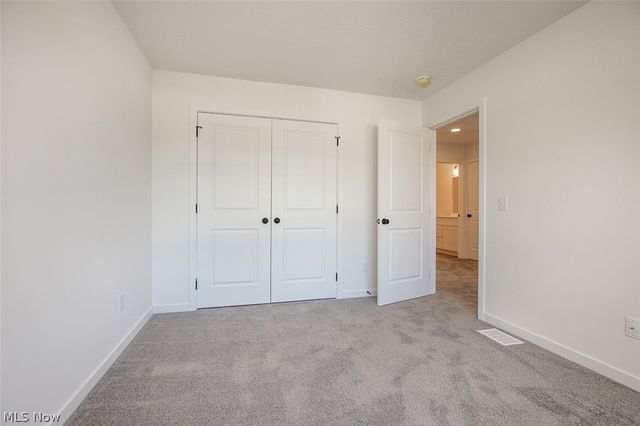 5595 Walnut Street, Mentor On The Lake, OH 44060