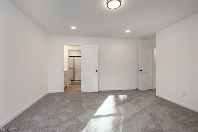 5595 Walnut Street, Mentor On The Lake, OH 44060