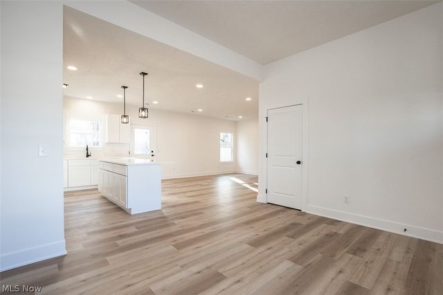 5595 Walnut Street, Mentor On The Lake, OH 44060