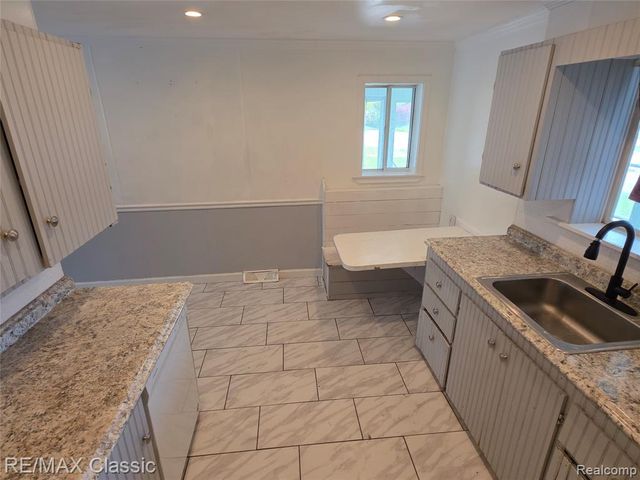 21 Broadway Street, Oxford, MI 48371