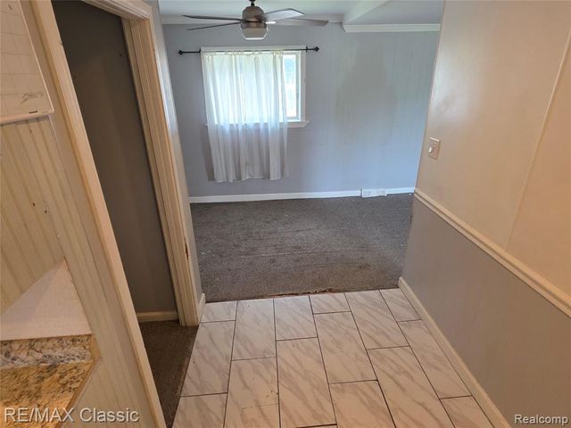 21 Broadway Street, Oxford, MI 48371