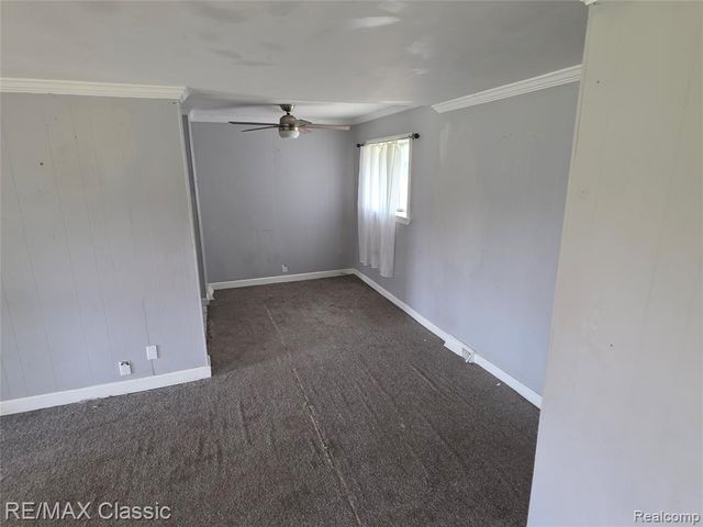 21 Broadway Street, Oxford, MI 48371