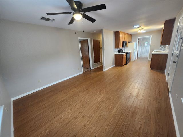 409 N Lane Street, Decatur, TX 76234