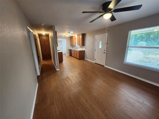 409 N Lane Street, Decatur, TX 76234