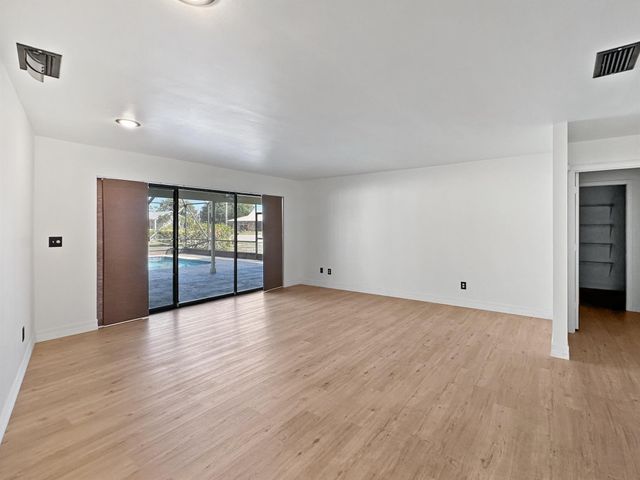 5506 Echo Pines Circle W, Fort Pierce, FL 34951