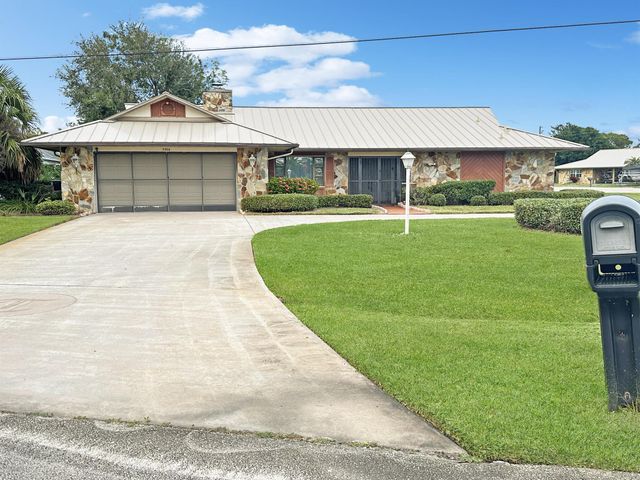 5506 Echo Pines Circle W, Fort Pierce, FL 34951