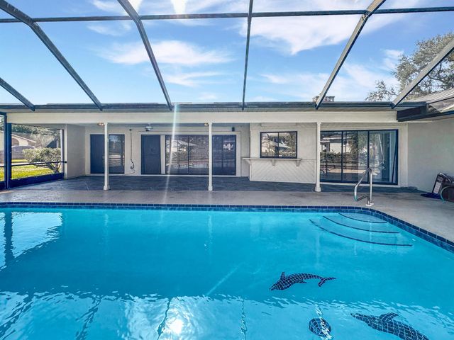 5506 Echo Pines Circle W, Fort Pierce, FL 34951