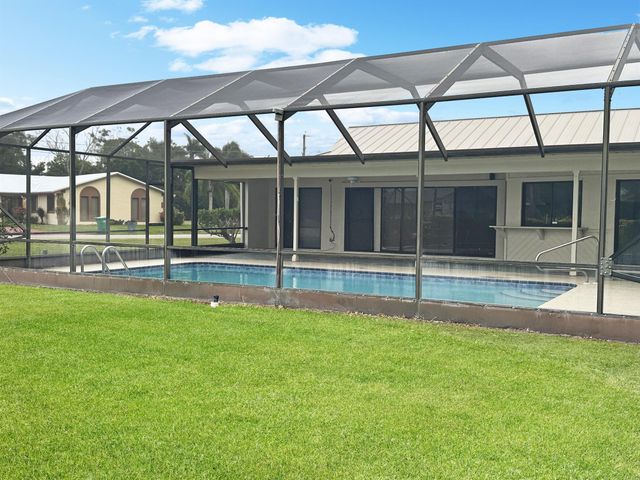 5506 Echo Pines Circle W, Fort Pierce, FL 34951