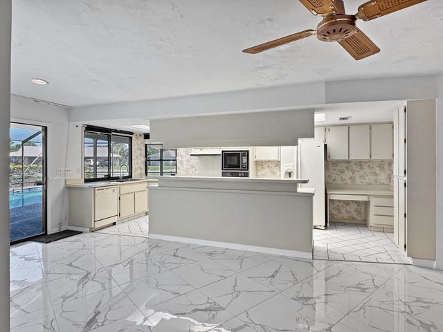 5506 Echo Pines Circle W, Fort Pierce, FL 34951