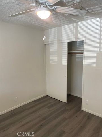 150 E Lakeshore Drive 82, Lake Elsinore, CA 92530