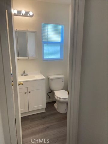 150 E Lakeshore Drive 82, Lake Elsinore, CA 92530