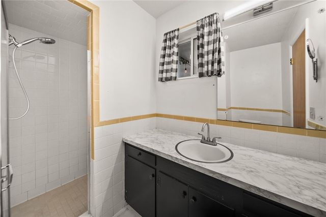 916 S 16th Street, Rogers, AR 72758