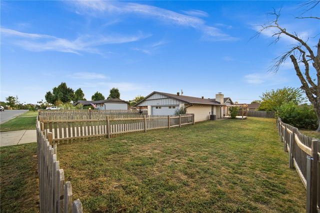 916 S 16th Street, Rogers, AR 72758
