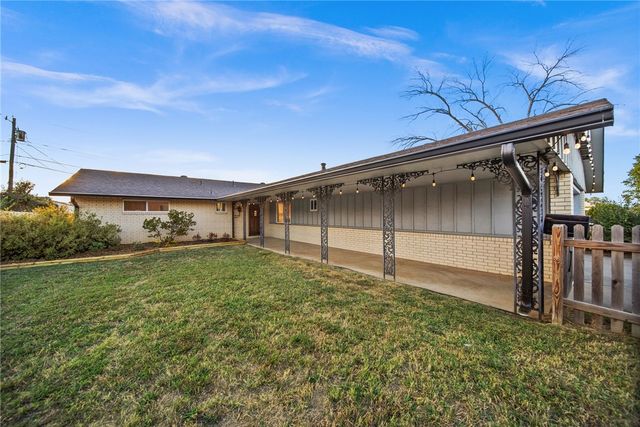 916 S 16th Street, Rogers, AR 72758