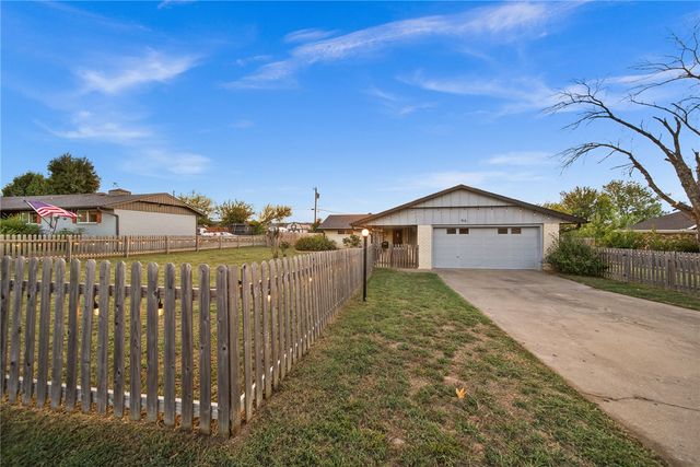 916 S 16th Street, Rogers, AR 72758