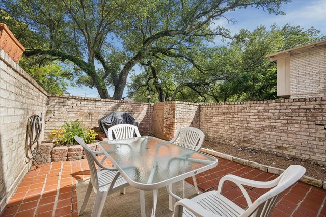 7826 Woodway Drive 7826, Houston, TX 77063