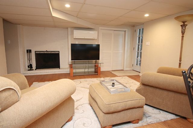 14 Arrowhead Drive, Saugus, MA 01906
