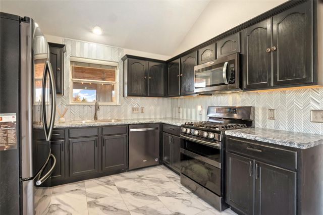 167 Hay Meadow RD, Cedar Creek, TX 78612