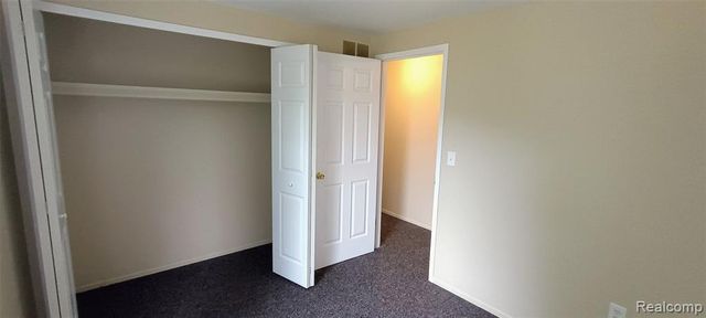 6839 New Providence Way, Canton, MI 48187