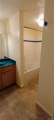6839 New Providence Way, Canton, MI 48187