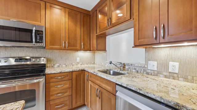 4396 Baldwin Ave Apt 98, Little River, SC 29566