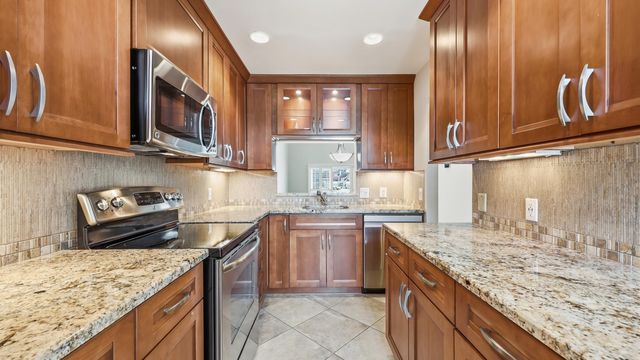 4396 Baldwin Ave Apt 98, Little River, SC 29566