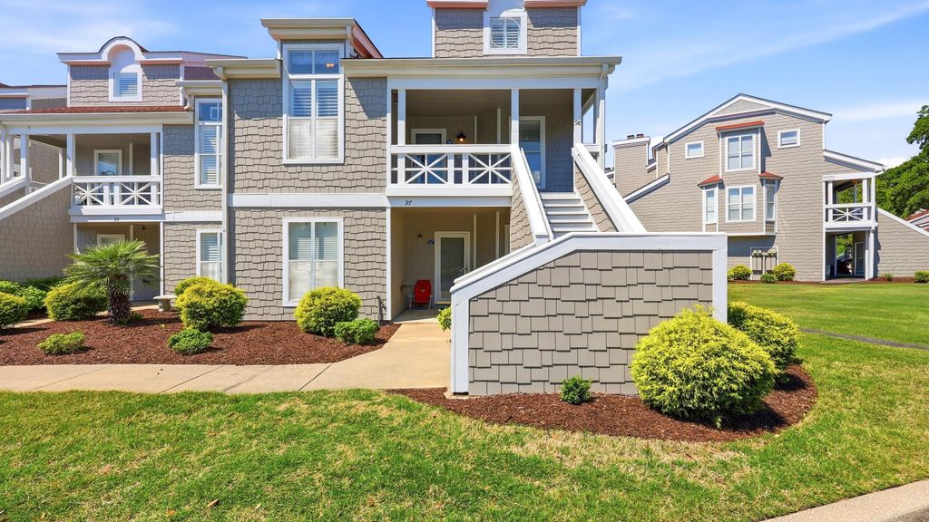 4396 Baldwin Ave Apt 98, Little River, SC 29566