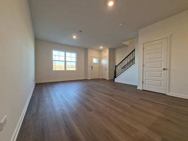 2268 Barbera Drive 2268, Oswego, IL 60543