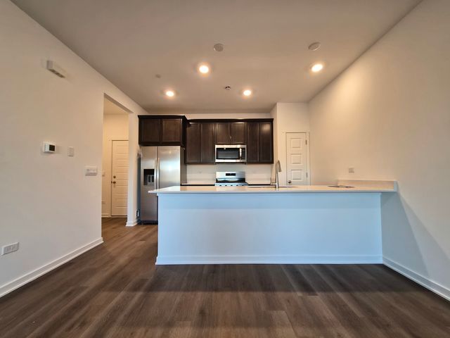 2268 Barbera Drive 2268, Oswego, IL 60543