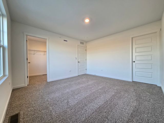 2268 Barbera Drive 2268, Oswego, IL 60543