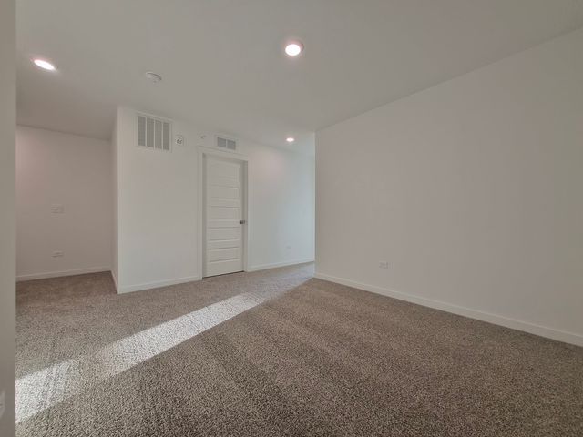 2268 Barbera Drive 2268, Oswego, IL 60543