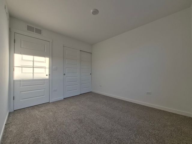 2268 Barbera Drive 2268, Oswego, IL 60543