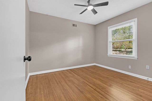 1442 WALTON RD, Memphis, TN 38117