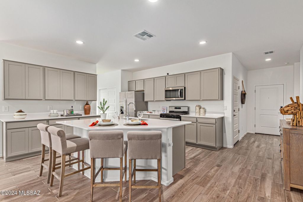 9890 N Swift Fox Place, Marana, AZ 85653