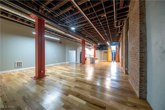 635 W Lakeside Avenue 126-A, Cleveland, OH 44113