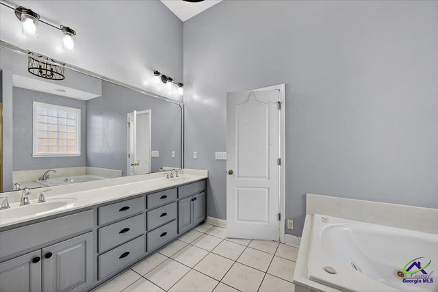 117 Richfield Circle, Kathleen, GA 31047