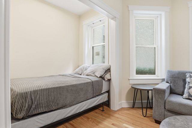 131 Park Dr 2, Boston, MA 02215