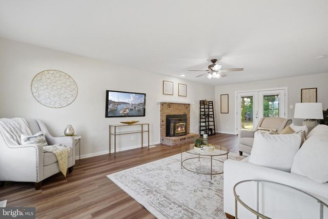 2760 SUN VALLEY DR, Waldorf, MD 20603