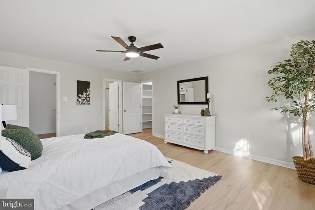 2760 SUN VALLEY DR, Waldorf, MD 20603