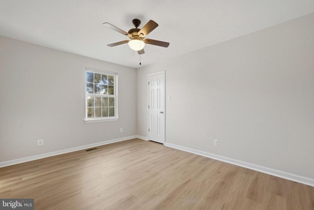 2760 SUN VALLEY DR, Waldorf, MD 20603