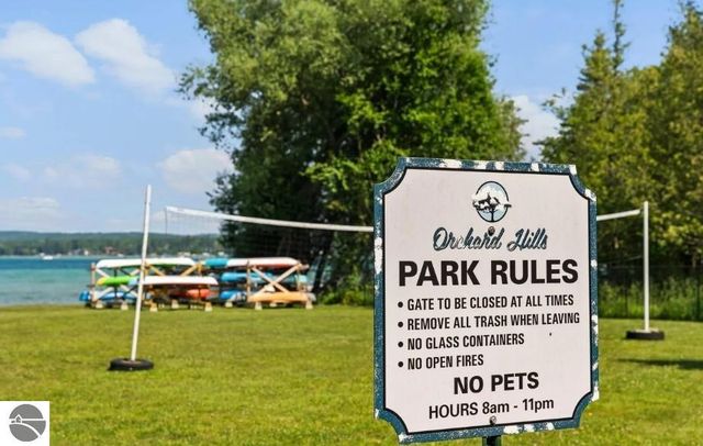 12050 Cabin Lane, Rapid City, MI 49676