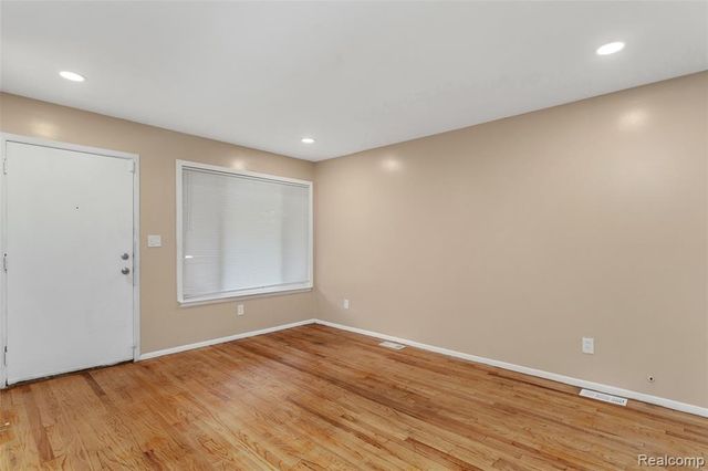 18547 Anglin Street, Detroit, MI 48234