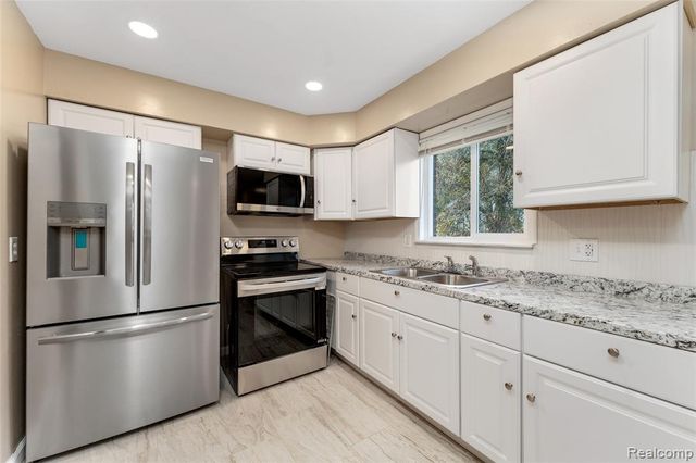 18547 Anglin Street, Detroit, MI 48234