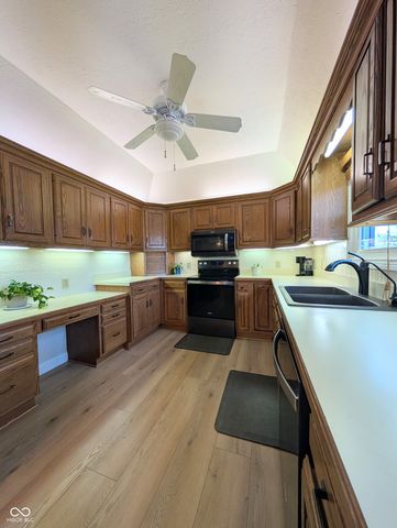 624 Hacienda Place, Greenwood, IN 46143