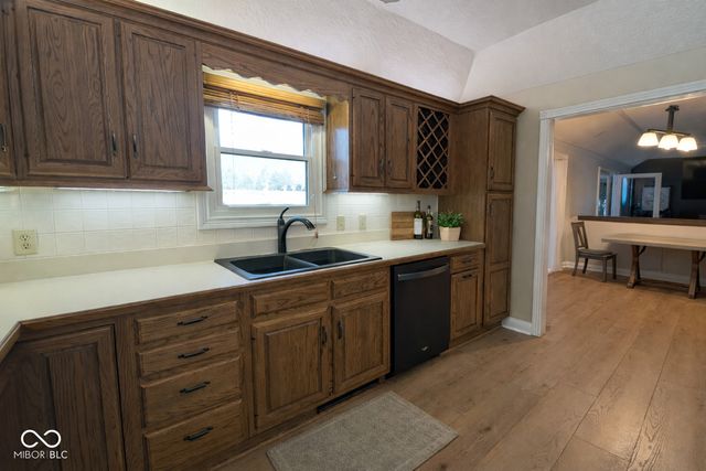 624 Hacienda Place, Greenwood, IN 46143