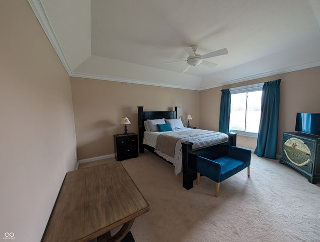 624 Hacienda Place, Greenwood, IN 46143