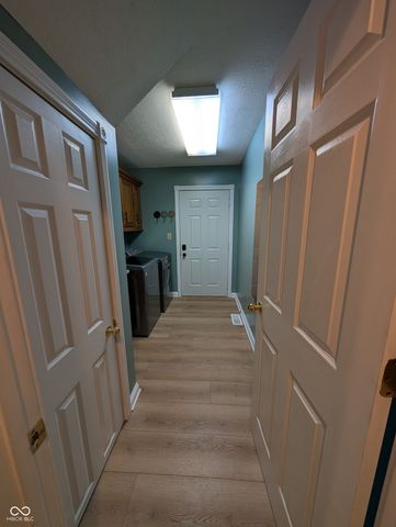 624 Hacienda Place, Greenwood, IN 46143