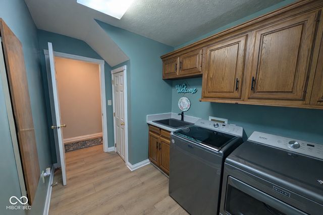 624 Hacienda Place, Greenwood, IN 46143