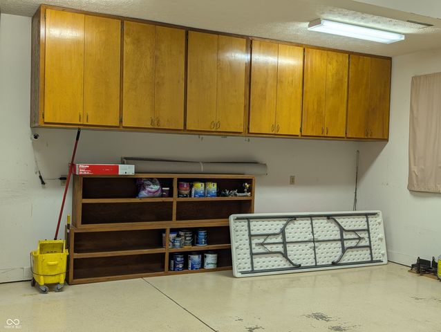 624 Hacienda Place, Greenwood, IN 46143